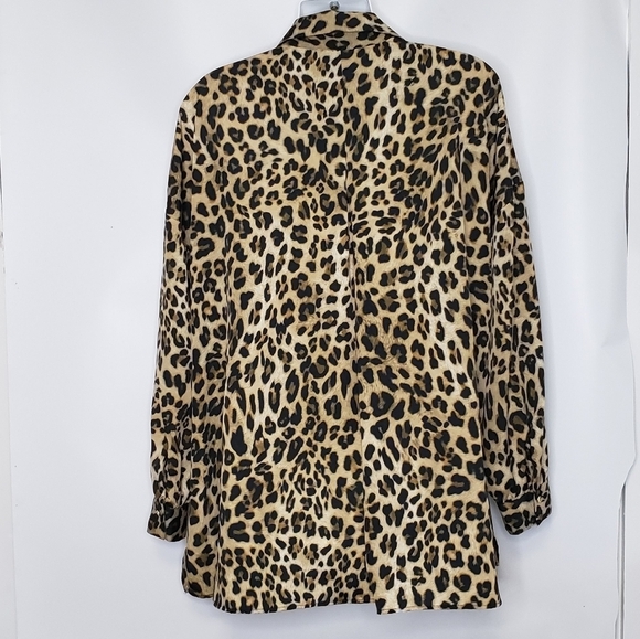 Zara Leopard Print Long Sleeve Blouse Size Medium Classic Trendy - Picture 6 of 16